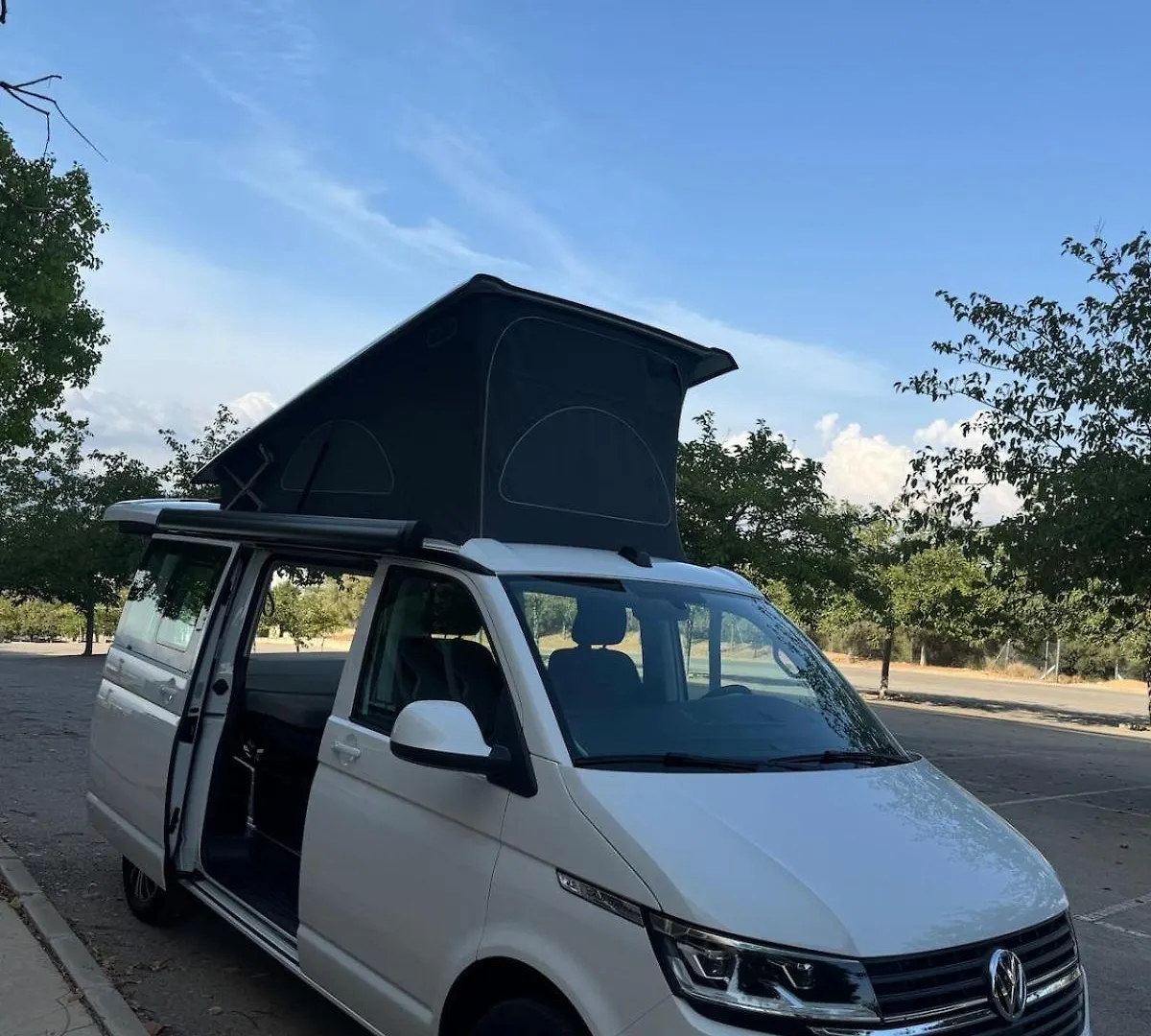 Botel Autocaravana Camper Volkswagen 2024 En Mallorca